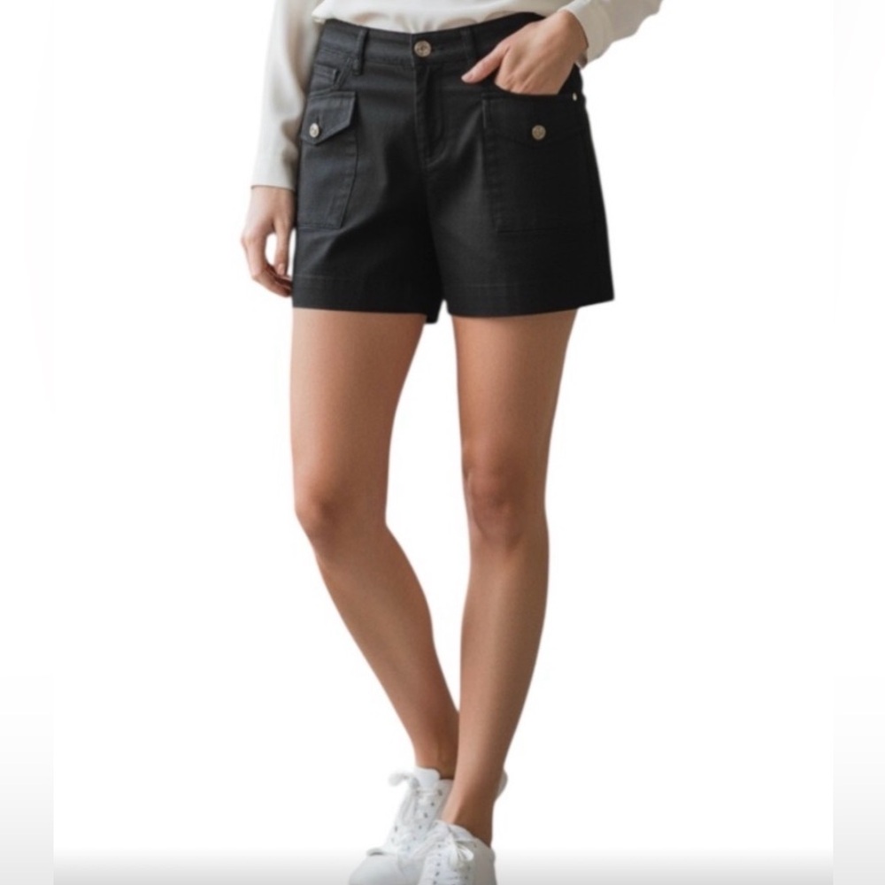 Authentic BURBERRY London black cotton blend shorts in size 6